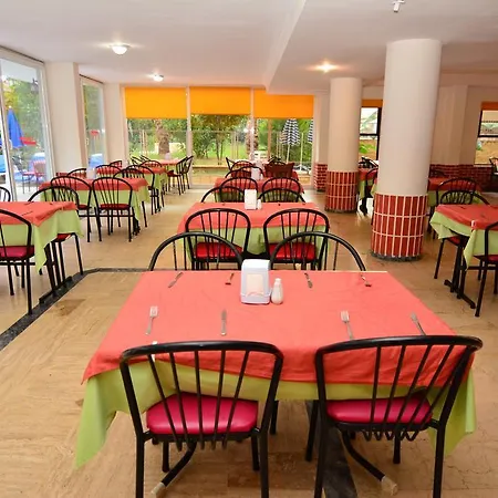 Lejlighedshotel Arsi Sweet 2*